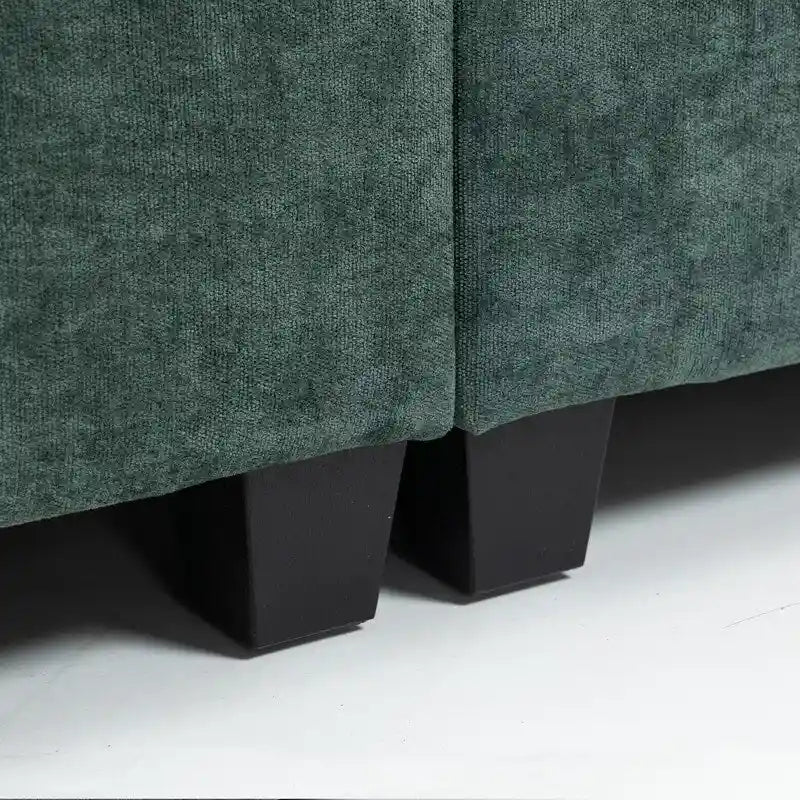 111.42 Canapé trois places en chenille