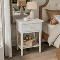 Table d'appoint blanche vieillie avec tiroir